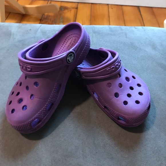 dark purple crocs